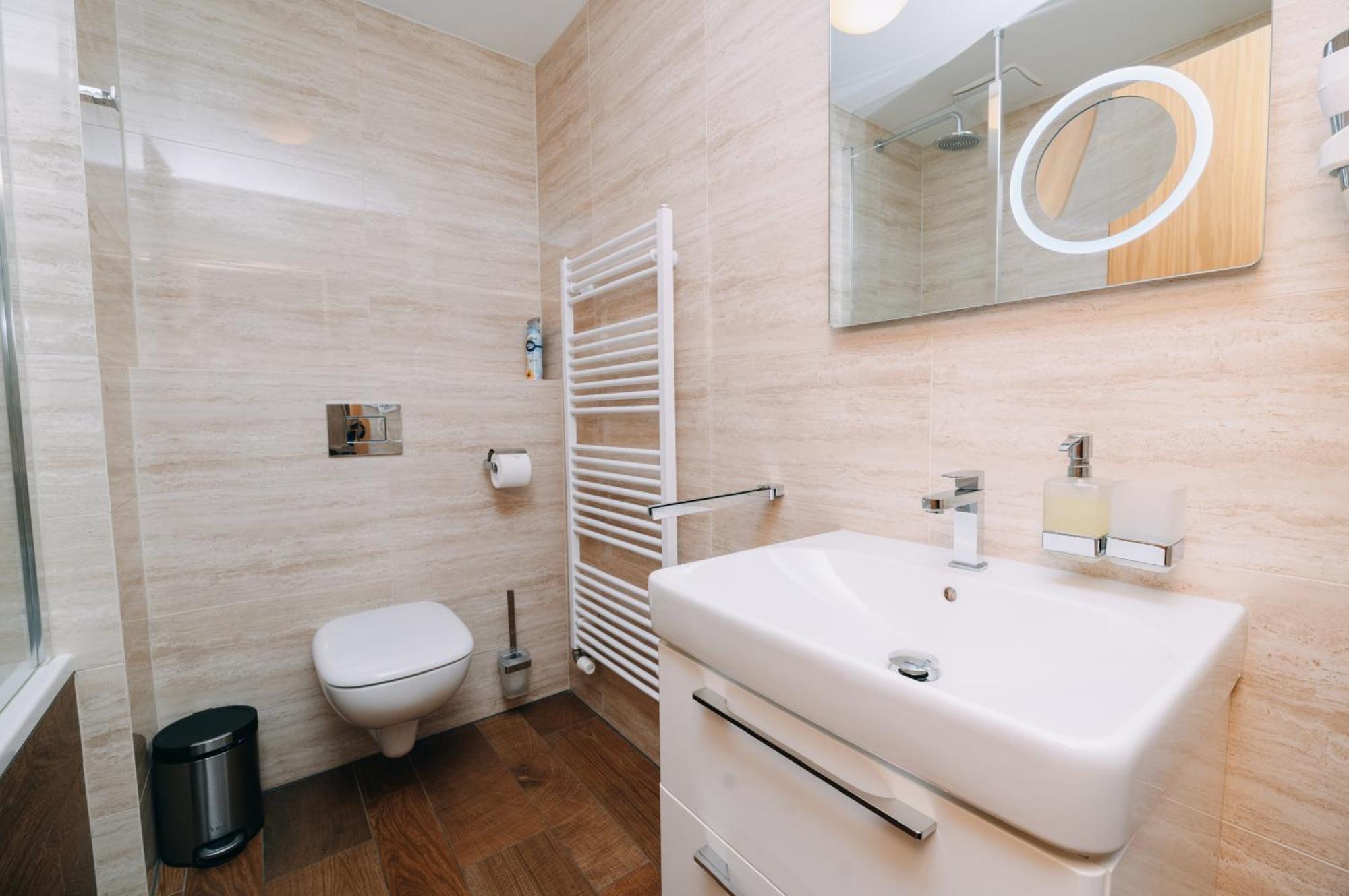 Spirit Harrachov Superior Wellness Apartments - Free Wellness, Wifi, Parking, Harrachov Card Rum bild